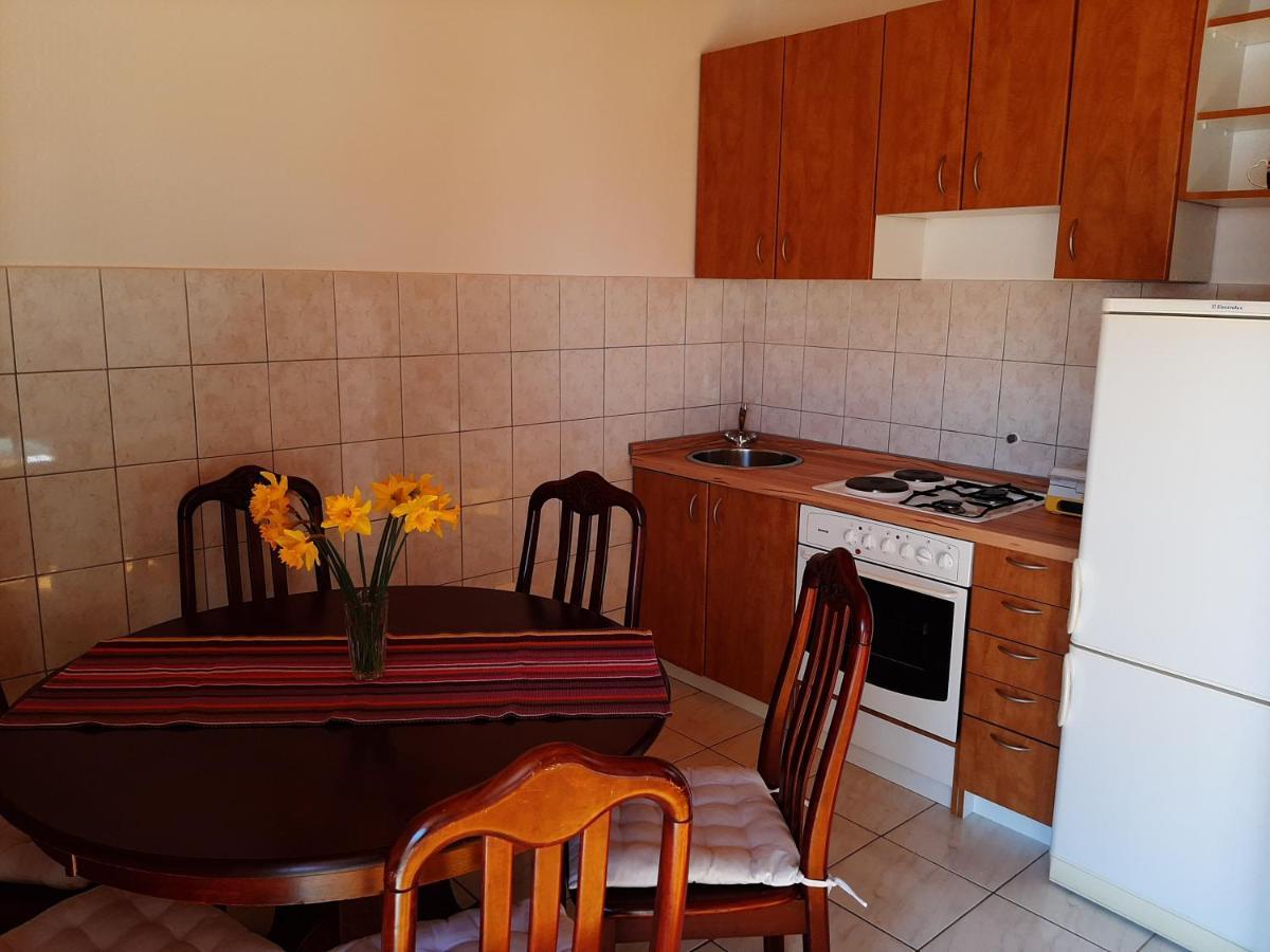 Apartments Ljulj Трогір Екстер'єр фото
